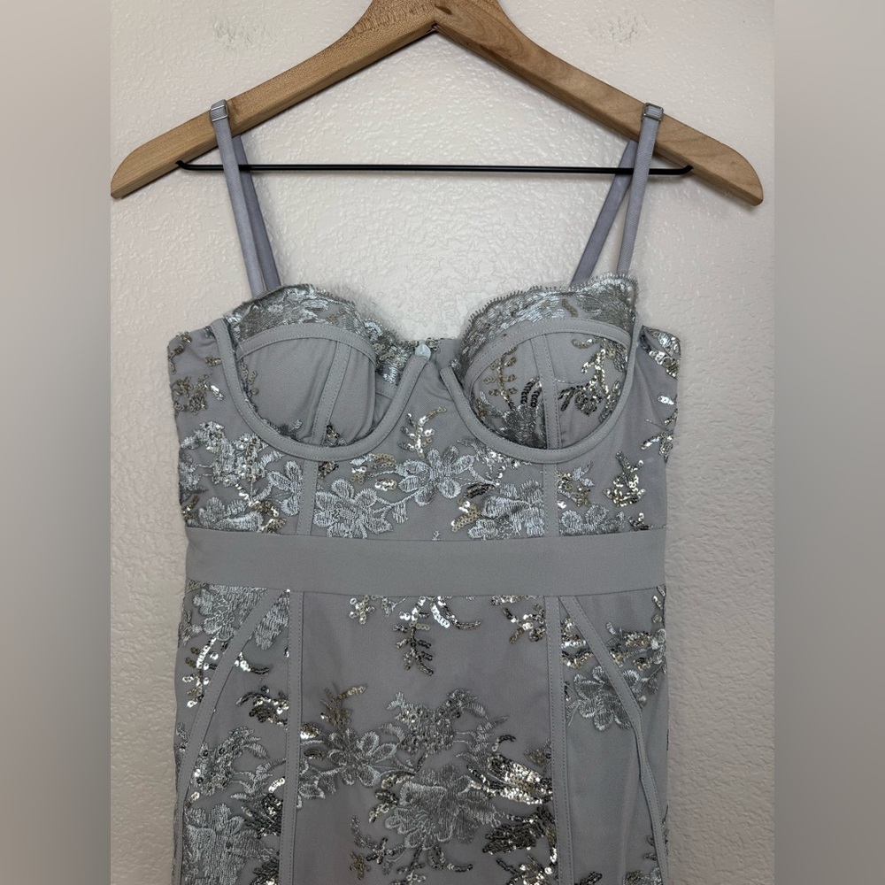 X by NBD Revolve Harper Lace Mini Sequin Dress in Silver size XS NEW $338 - Picture 5 of 15